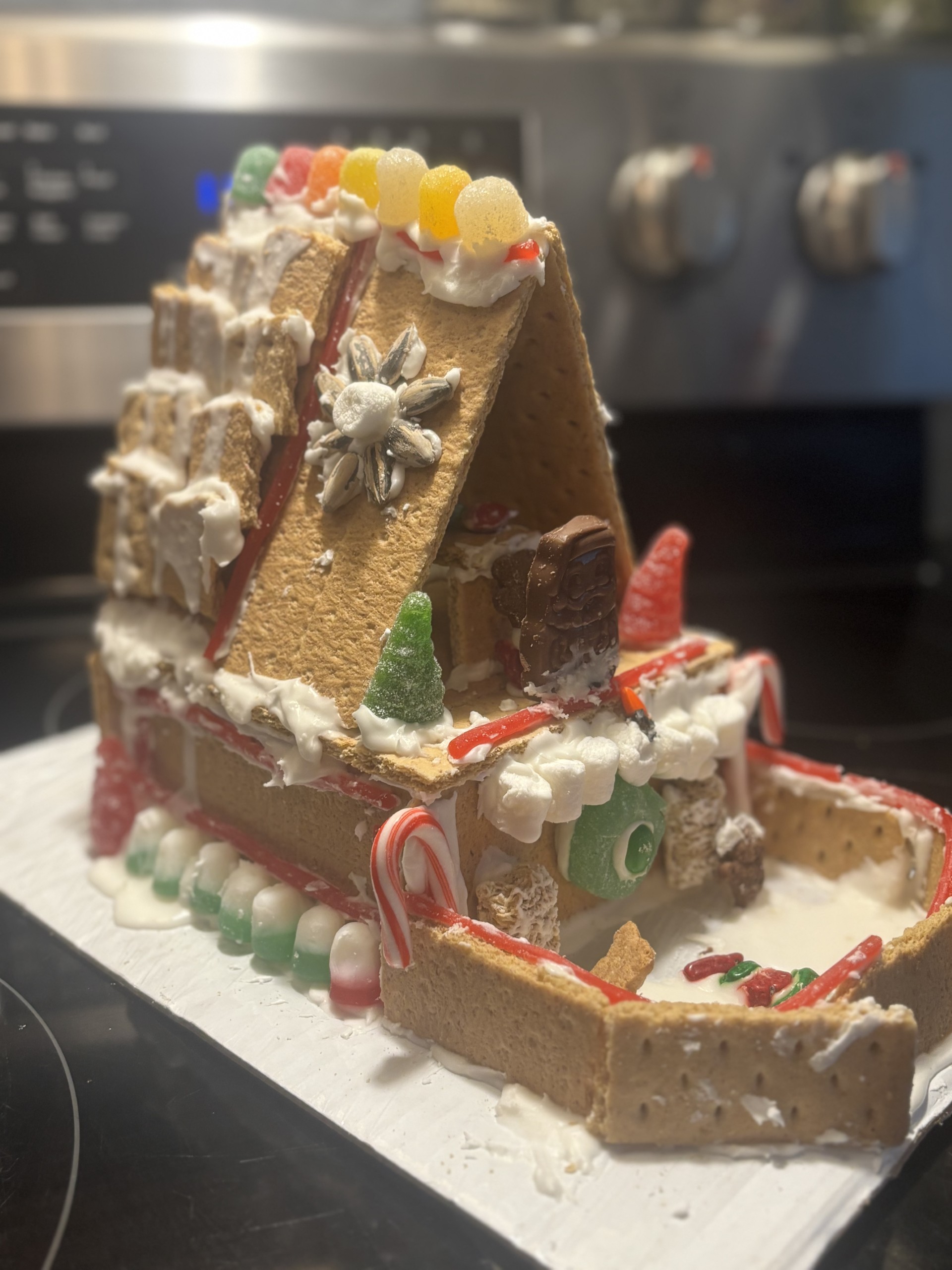 Gingerbread House: Santa's Workshop