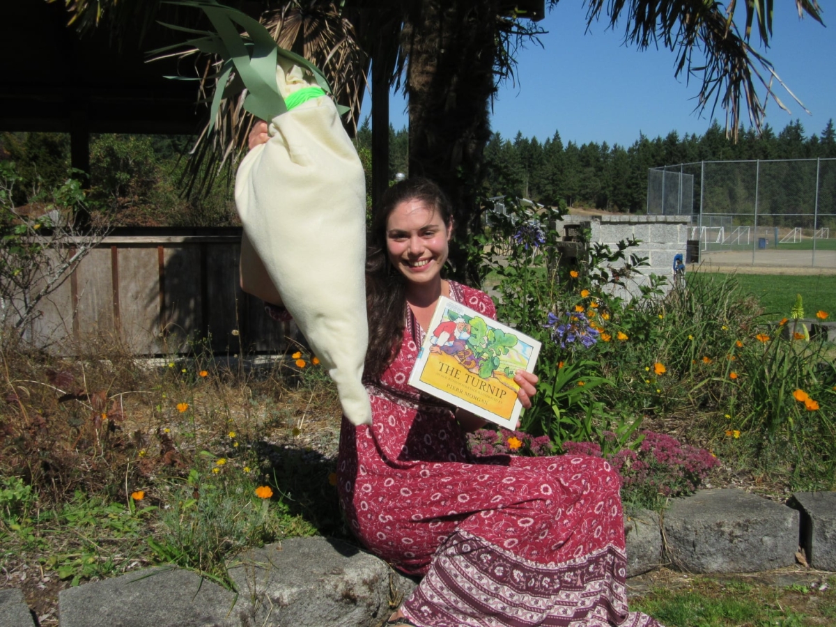 Rosaletta at Outdoor Storytime